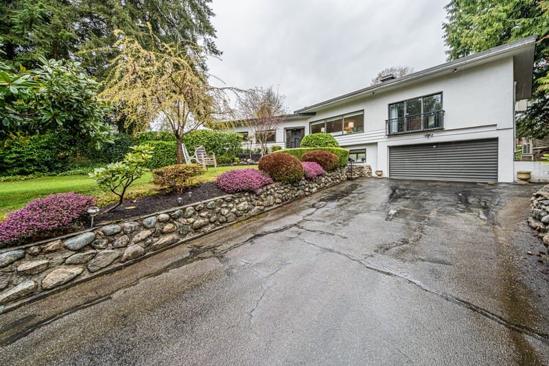 Luxury estate at 591 Southborough Dr, West Vancouver — photo 5