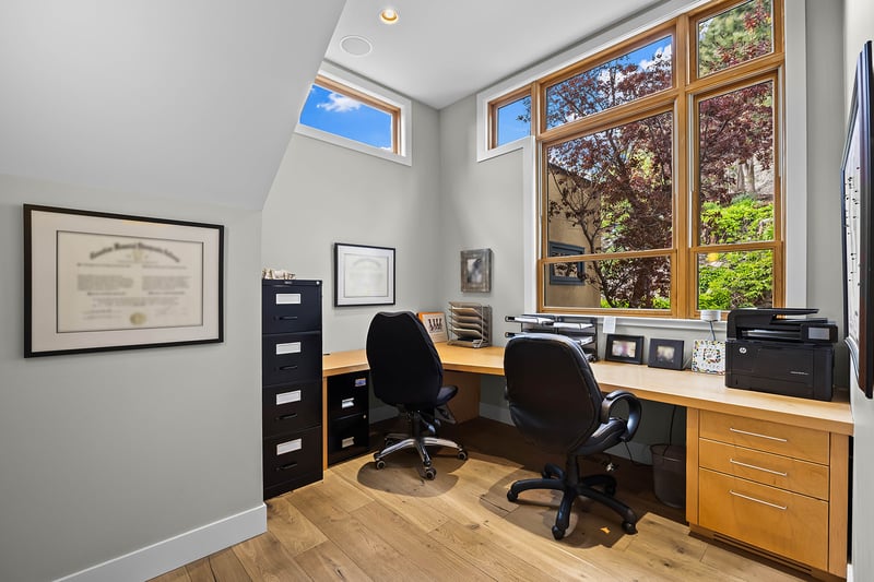 Luxury estate at 837 Mount Royal Drive, Kelowna, BC — photo 17