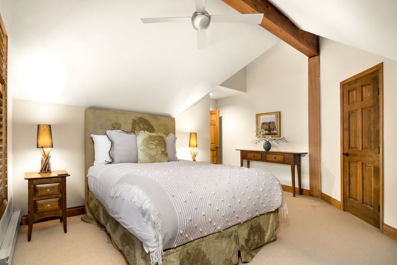 Luxury estate at 4914 Horstman Lane, Whistler, BC — photo 16
