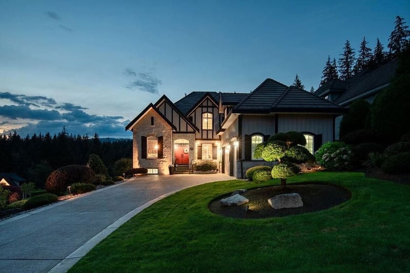 Luxury estate at 136 Deerview Lane, Anmore, BC — photo 4