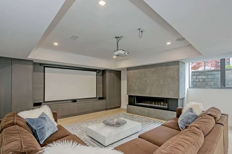 Luxury estate at 421 Chartwell Road, Oakville — photo 15