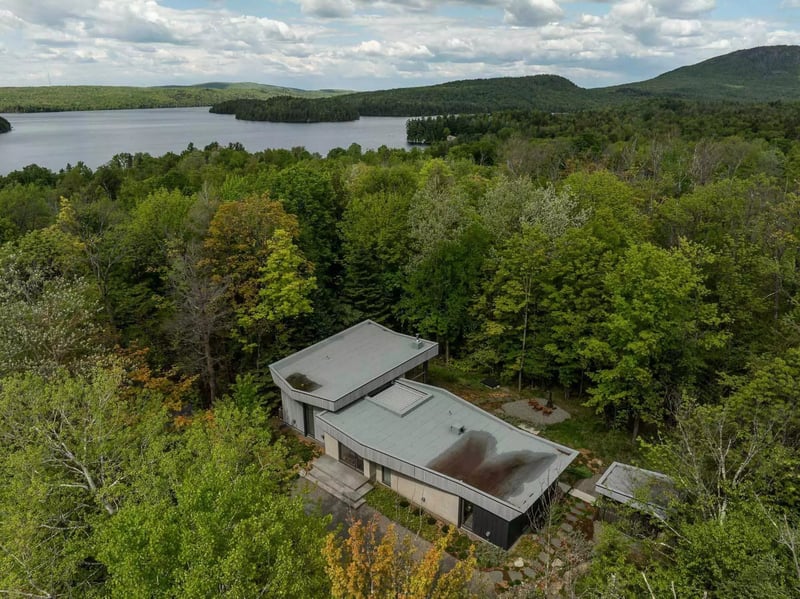 Luxury estate at 15 Chemin du Hibou, Eastman, QC — photo 63