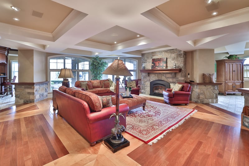 Luxury estate at 872 Whittier Crescent, Mississauga, ON — photo 17