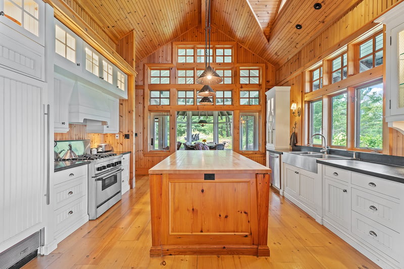 Luxury estate at 1 Onaway Island R21, Muskoka Lakes, ON — photo 45