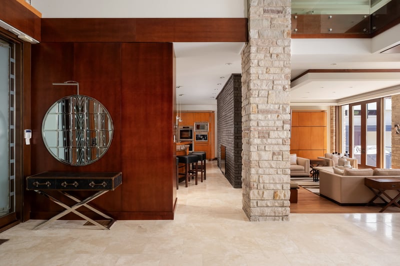 Luxury estate at 1510 Pinetree Crescent, Mississauga, ON — photo 6