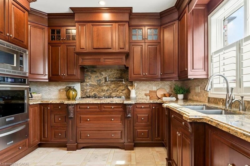 Luxury estate at 55 Chianti Crescent, Hamilton, ON — photo 12