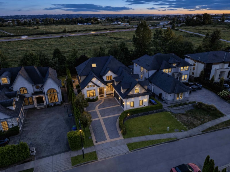 Luxury estate at 16636 57 Avenue, Surrey, BC — photo 5