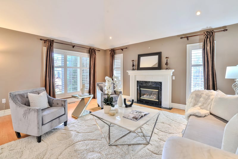 Luxury estate at 1832 Chesbro Court, Mississauga, ON — photo 6