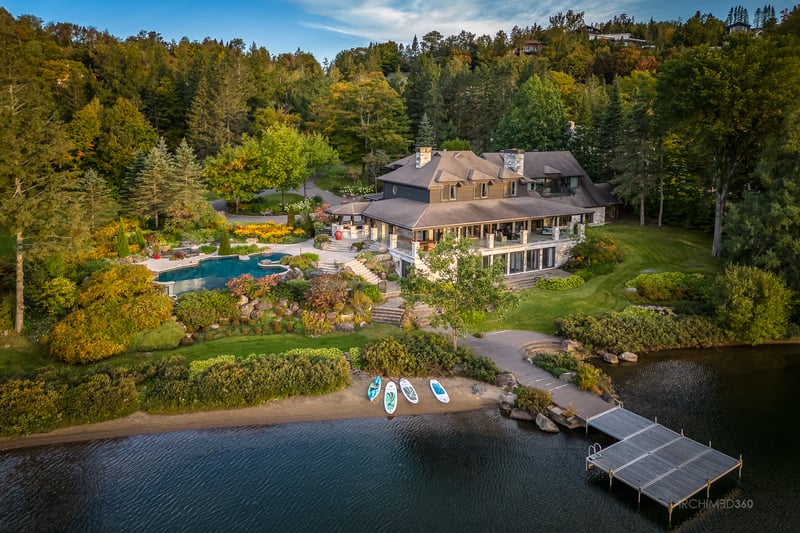 Luxury estate at 367 Ch du Tour-du-Lac, Lac-Beauport — photo 2