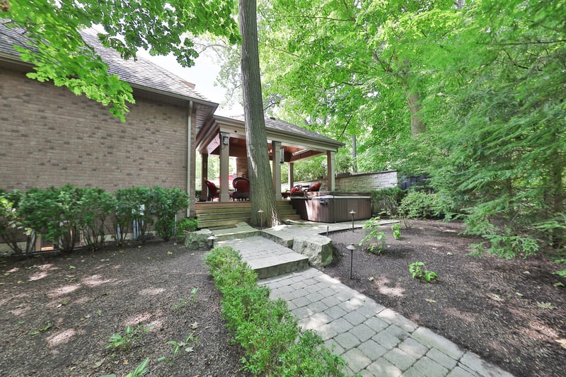 Luxury estate at 5047 Lakeshore Road, Burlington, ON — photo 34