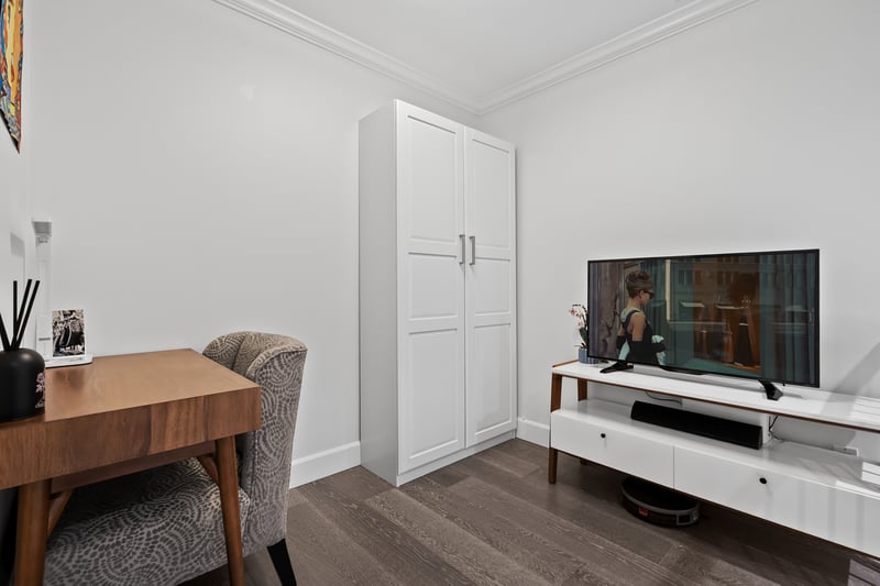 Luxury estate at 493 Broughton Street, Vancouver, BC — photo 16