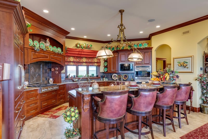 Luxury estate at 240046 Township Road 284, Kneehill County, AB — photo 25