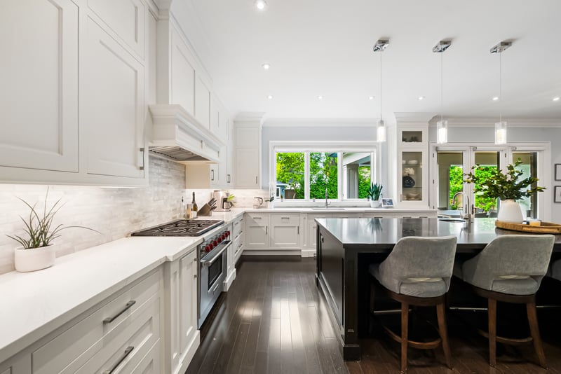 Luxury estate at 363 Niar Avenue, Mississauga, ON — photo 14