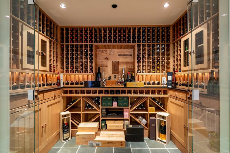 Luxury estate at 4673 Blackcomb Way, Whistler — photo 9