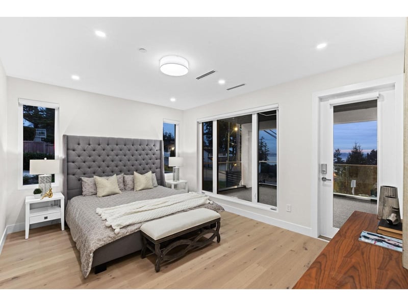 Luxury estate at 14799 Oxenham Avenue, White Rock, BC — photo 18