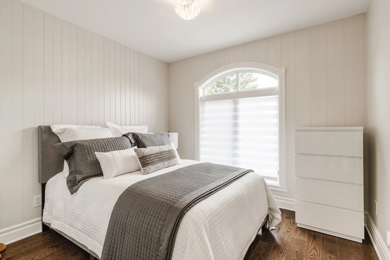 Luxury estate at 524 Rue des Falaises, Mont-Saint-Hilaire, QC — photo 22