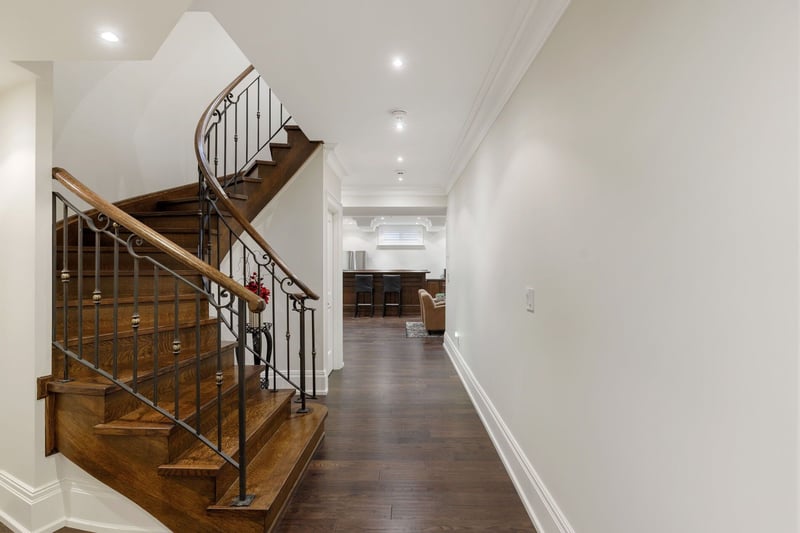Luxury estate at 94 Munro Boulevard, Toronto, ON — photo 34