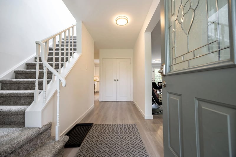 Luxury estate at 198 Romfield Circuit, Thornhill, ON — photo 5