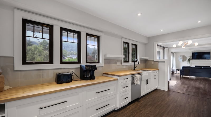 Luxury estate at 39726 Government Road, Squamish, BC — photo 11