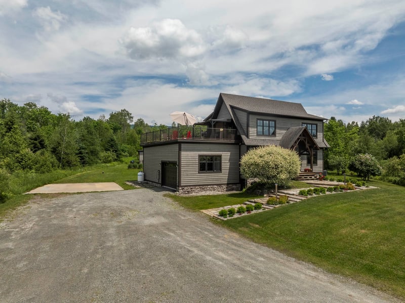 Luxury estate at 8 Rue des Cascades, Eastman, QC — photo 17
