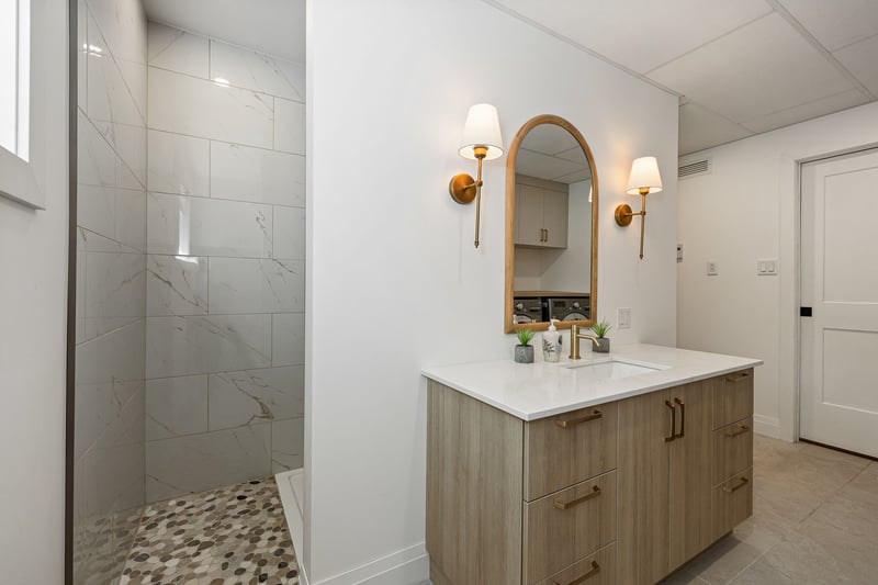 Luxury estate at 303 Rue Bergeron Est, Granby, QC — photo 20