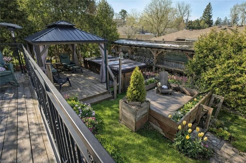 Luxury estate at 389 Clarendon Drive, Hamilton, ON — photo 22