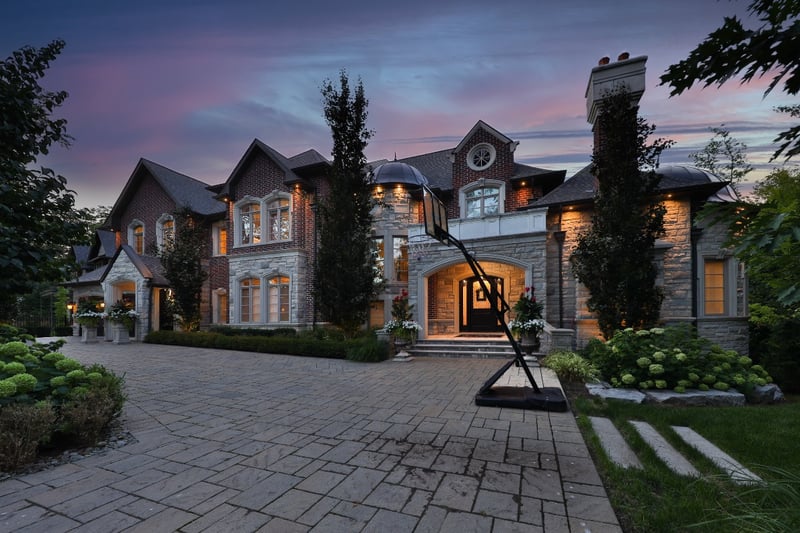 Luxury estate at 1459 Stavebank Road, Mississauga, ON — photo 5