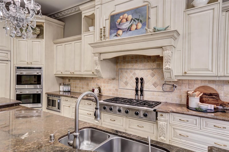 Luxury estate at 95 Eden Vale Dr, King City, ON — photo 35
