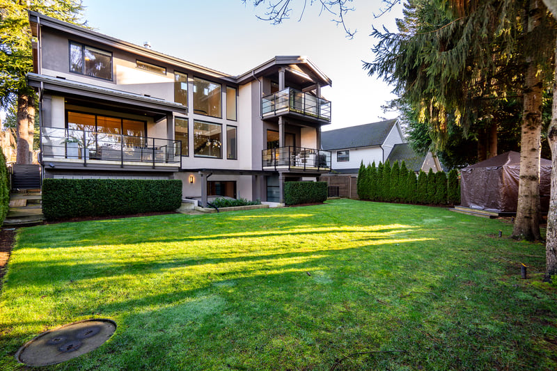 Luxury estate at 1877 126 Street, Surrey, BC — photo 37