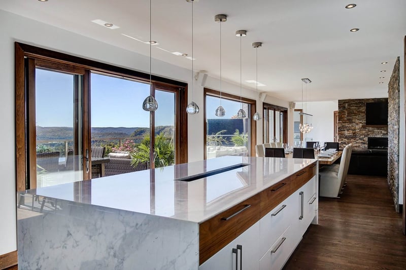 Luxury estate at 280 Rue de la Grande-Corniche, Sainte-Adele — photo 7