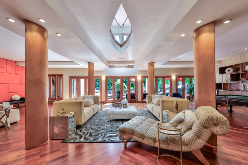 Luxury estate at 1188 Birchview Drive, Mississauga, ON — photo 17