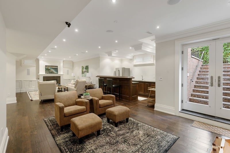 Luxury estate at 94 Munro Boulevard, Toronto, ON — photo 37