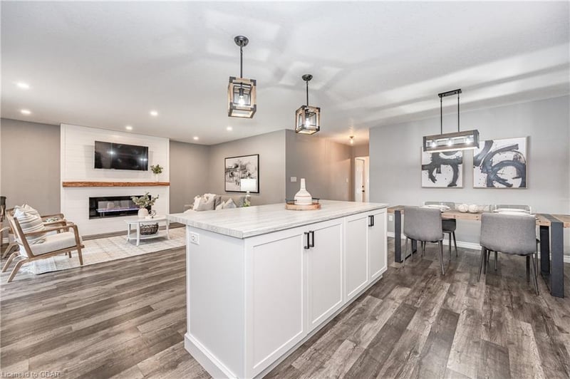Luxury estate at 36 Ann Street S, Clifford — photo 21
