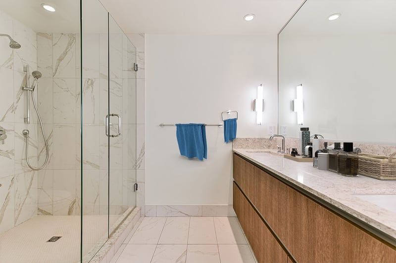 Luxury estate at 203-522 15 Street, West Vancouver — photo 6
