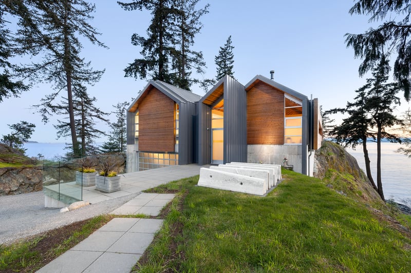 Luxury estate at 931 Ocean Park Lane, Bowen Island, BC — photo 4