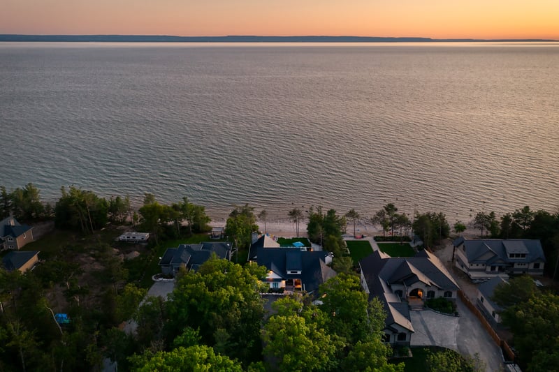 Luxury estate at 1728 Tiny Beaches Road, Tiny — photo 2