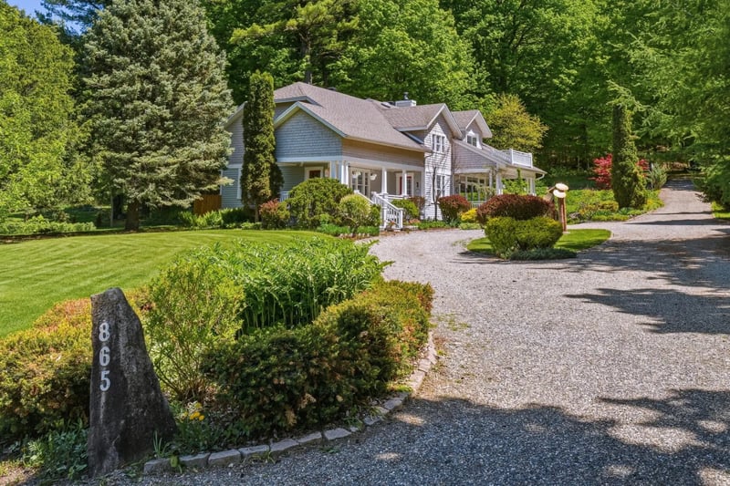 Luxury estate at 865 Rang de la Montagne, Saint-Paul-d'Abbotsford, QC — photo 33