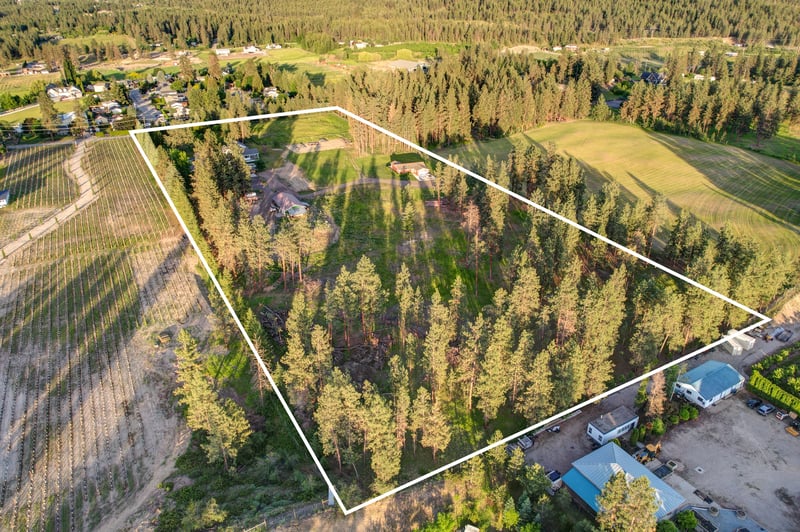 Luxury estate at 4510 Stewart Road East, Kelowna, BC — photo 28