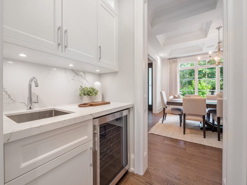Luxury estate at 1077 Bridge Road, Oakville, ON — photo 9