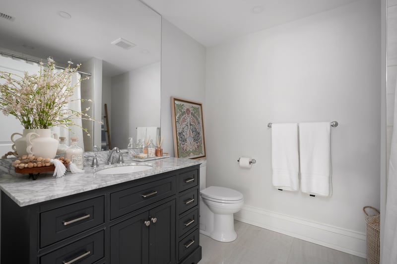 Luxury estate at 2 Vanvalley Drive, Whitchurch-Stouffville, ON — photo 14