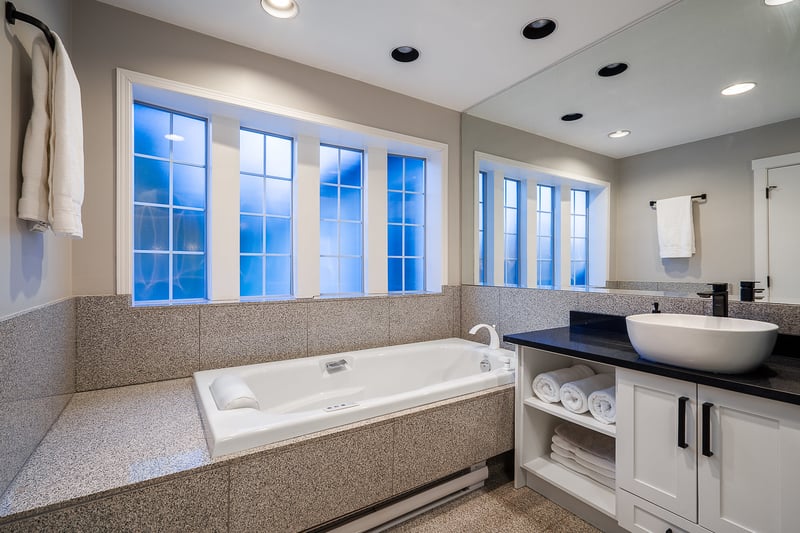 Luxury estate at 17470 28b Ave, Surrey, BC — photo 23