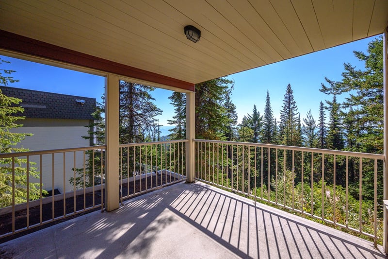 Luxury estate at 720 Monashee Court, Vernon, BC — photo 21