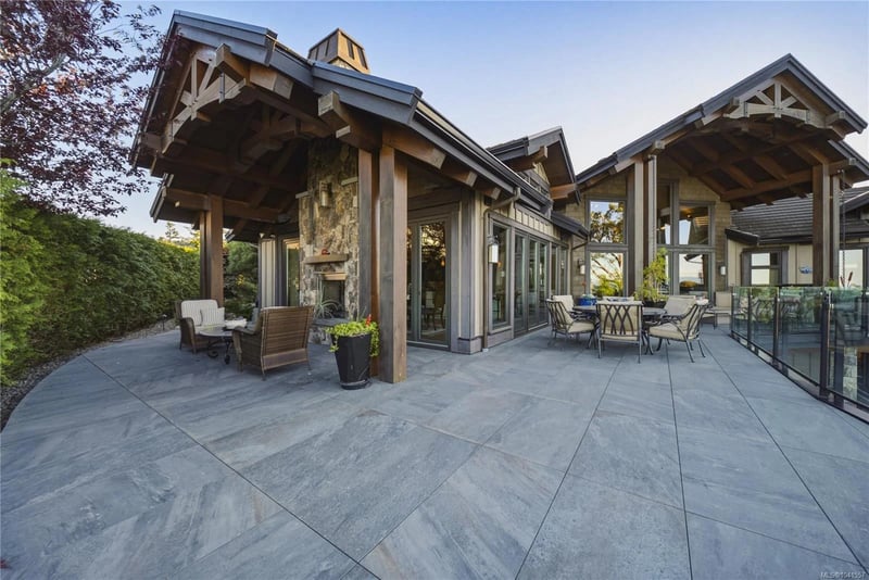 Luxury estate at 5025 Hinrich View, Nanaimo, BC — photo 21