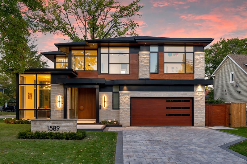 Luxury estate at 1589 Glenhill Crescent, Mississauga, ON — photo 1