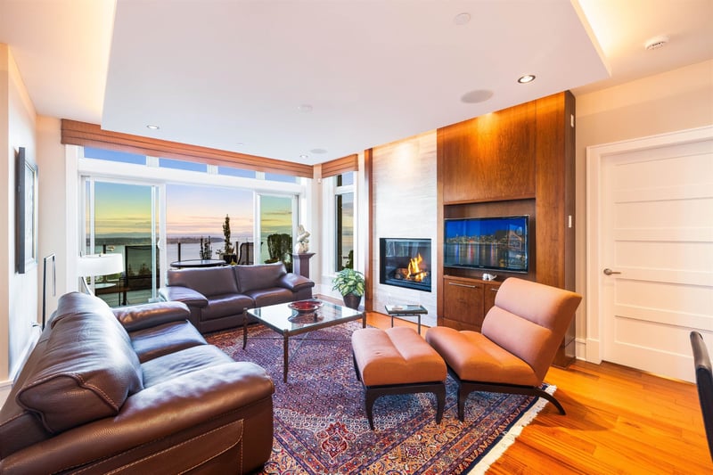 Luxury estate at 2535 Garden Court, West Vancouver, BC — photo 3