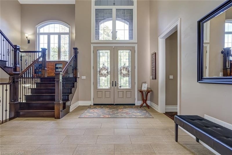 Luxury estate at 814 Binkley Road, Hamilton, ON — photo 6