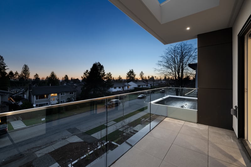 Luxury estate at 838 East 14th Street, North Vancouver, BC — photo 7