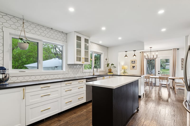 Luxury estate at 13615 Buena Vista Road Northwest, Edmonton, AB — photo 16