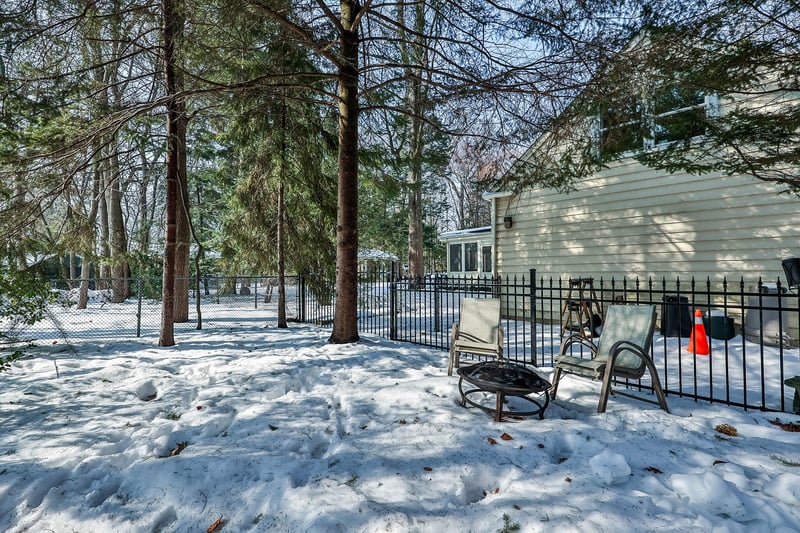 Luxury estate at 1244 Woodland Avenue, Mississauga, ON — photo 40