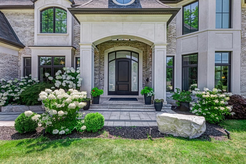 Luxury estate at 714 Atoka Drive, Mississauga, ON — photo 5